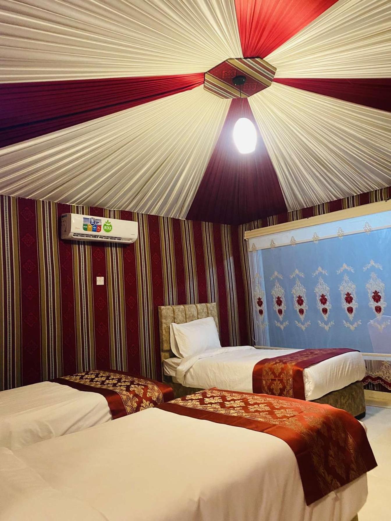 Wadi Rum Sky Camp エクステリア 写真