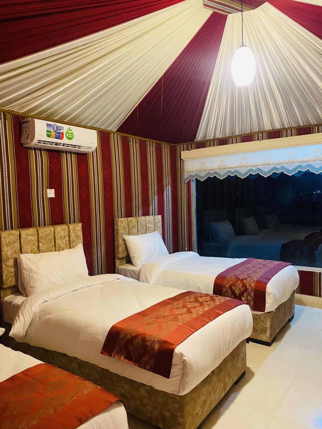 Wadi Rum Sky Camp エクステリア 写真